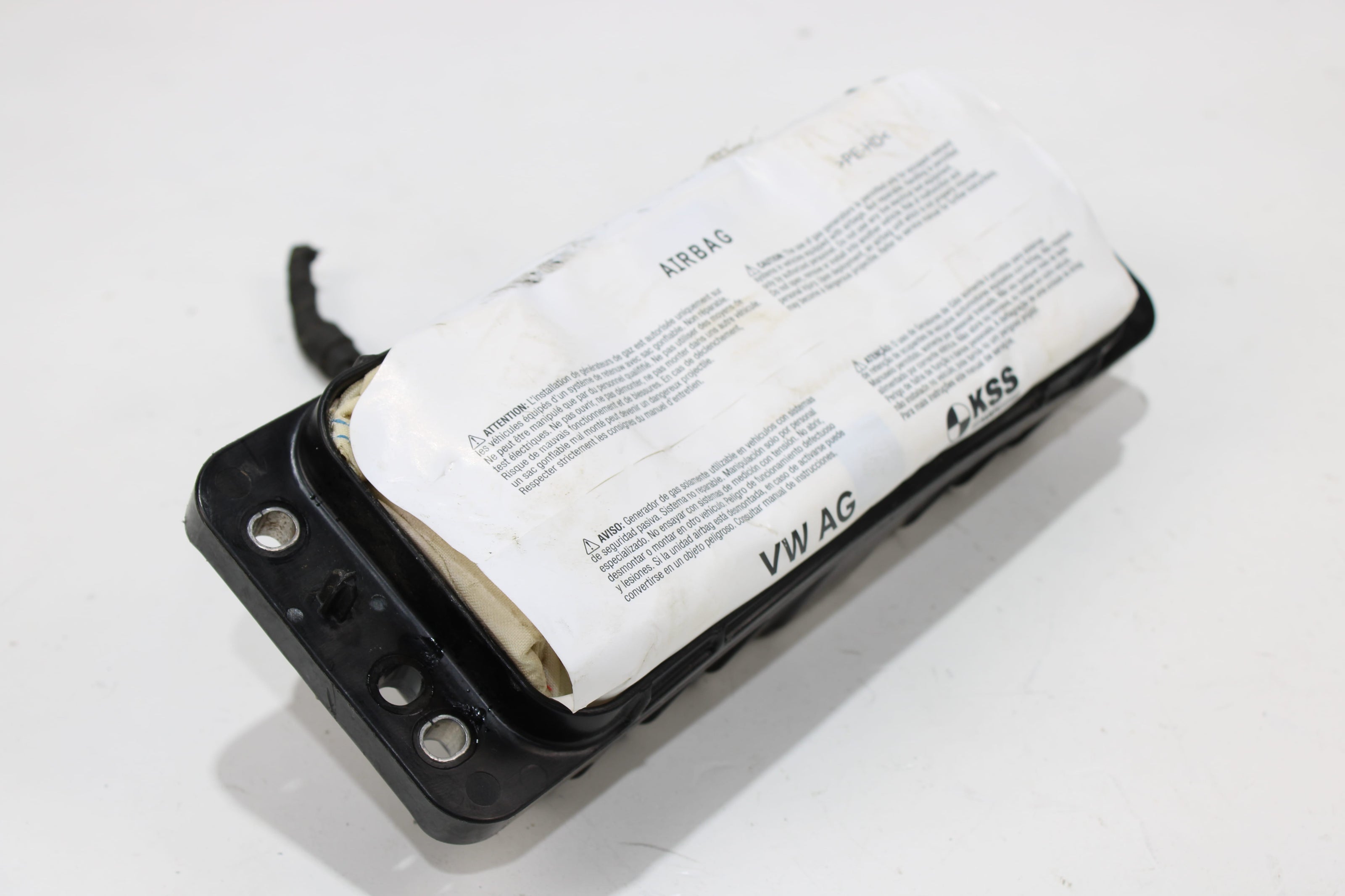 OEM Volkswagen Dashboard Airbag – Fits Golf Sportwagen (2015–2019) – Part 5GM880204F - Volkswagen